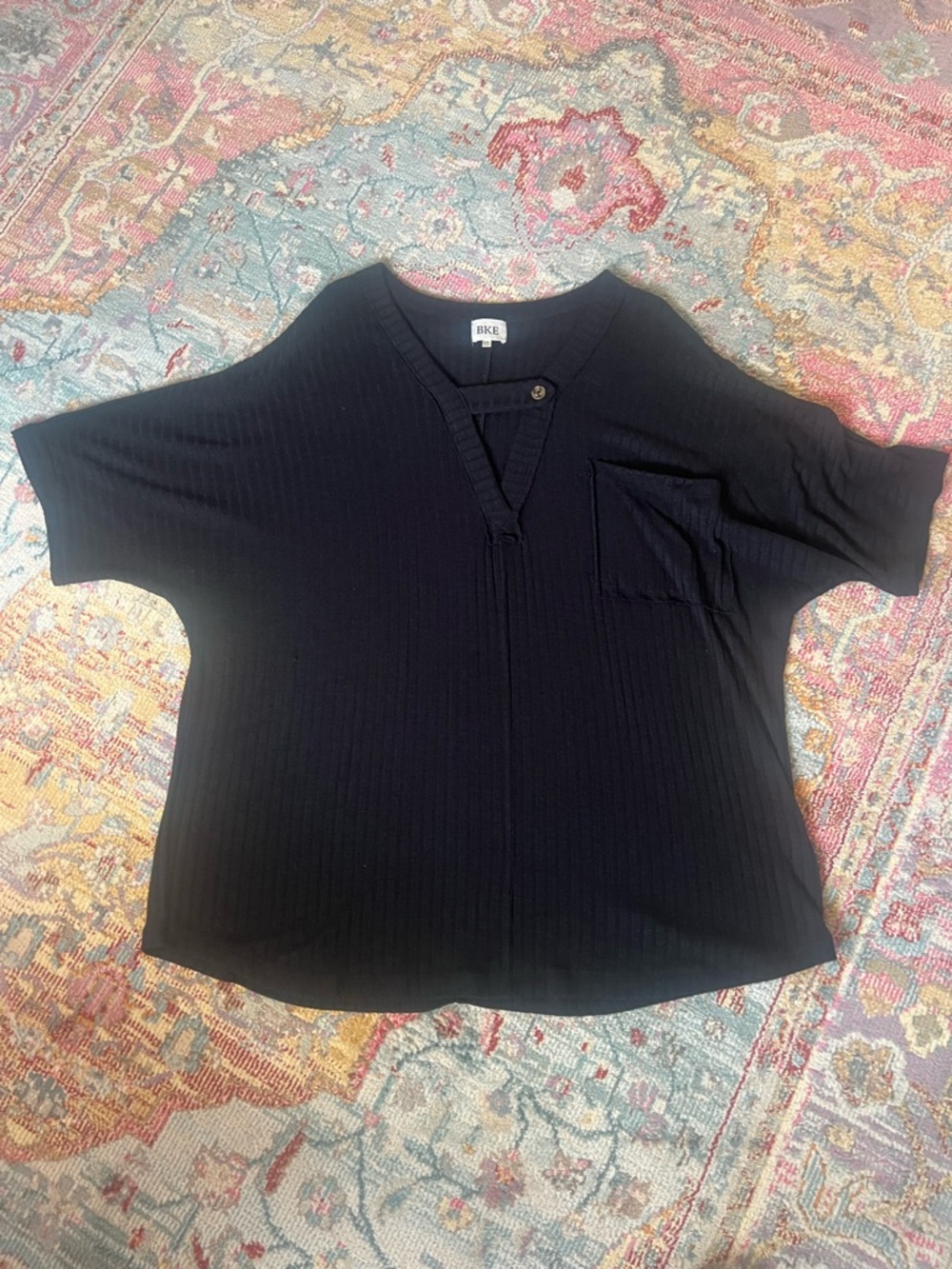 BKE Black Ribbed V-Neck Short Sleeve Top with Pocket